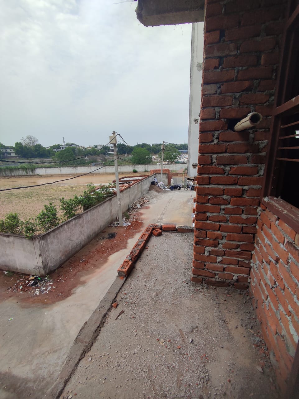 Plot For Sale in Mahagun Mahagunpuram II