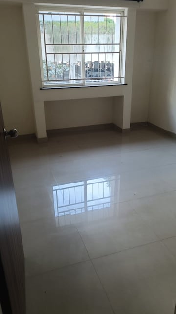 Room in 2 BHK Apartment at Pegasus Megapolis Splendour, Hinjewadi – for Rent