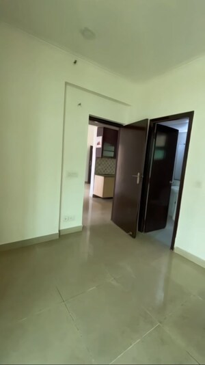Room in 2 BHK Apartment at Gaur City 2 - 16th Avenue, Sector 16c Greater Noida – for Sale