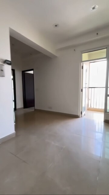 Room in 2 BHK Apartment at Gaur City 2 - 16th Avenue, Sector 16c Greater Noida – for Sale