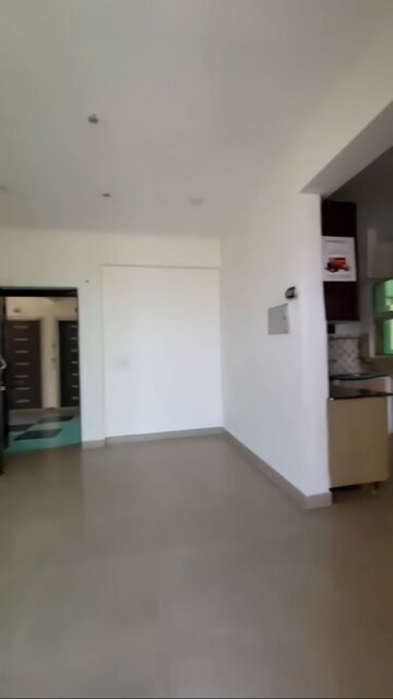 Room in 2 BHK Apartment at Gaur City 2 - 16th Avenue, Sector 16c Greater Noida – for Sale