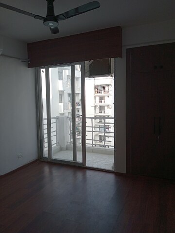 Room in 2 BHK Apartment at Urban Axis Urban Woods, Sushant Golf City – for Rent