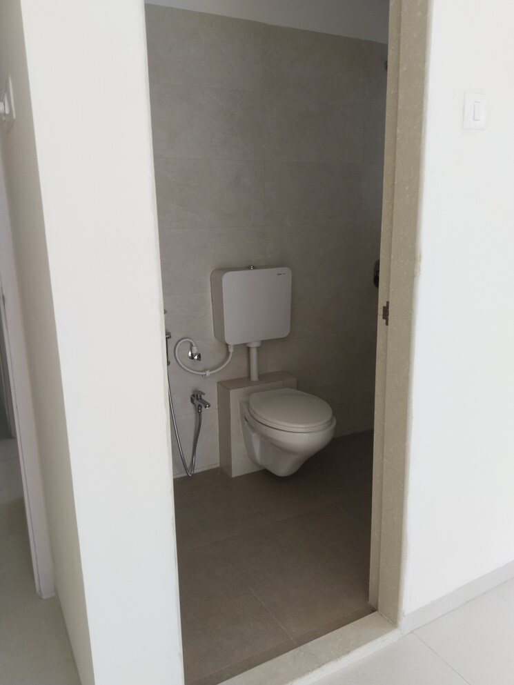 Bathroom, vaibhav-apartment-naupada 2 Bedroom 750 Sq.Ft. Apartment In Naupada Thane 9612354