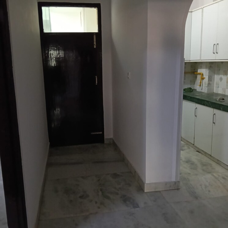 Room, rwa-apartments-sector-47 1 Bedroom 112 Sq.Mt. Builder Floor In Sector 47 Noida 9612392