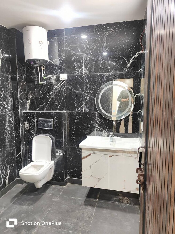 Bathroom, saket 2 Bedroom 1000 Sq.Ft. Builder Floor In Saket Delhi 9612400