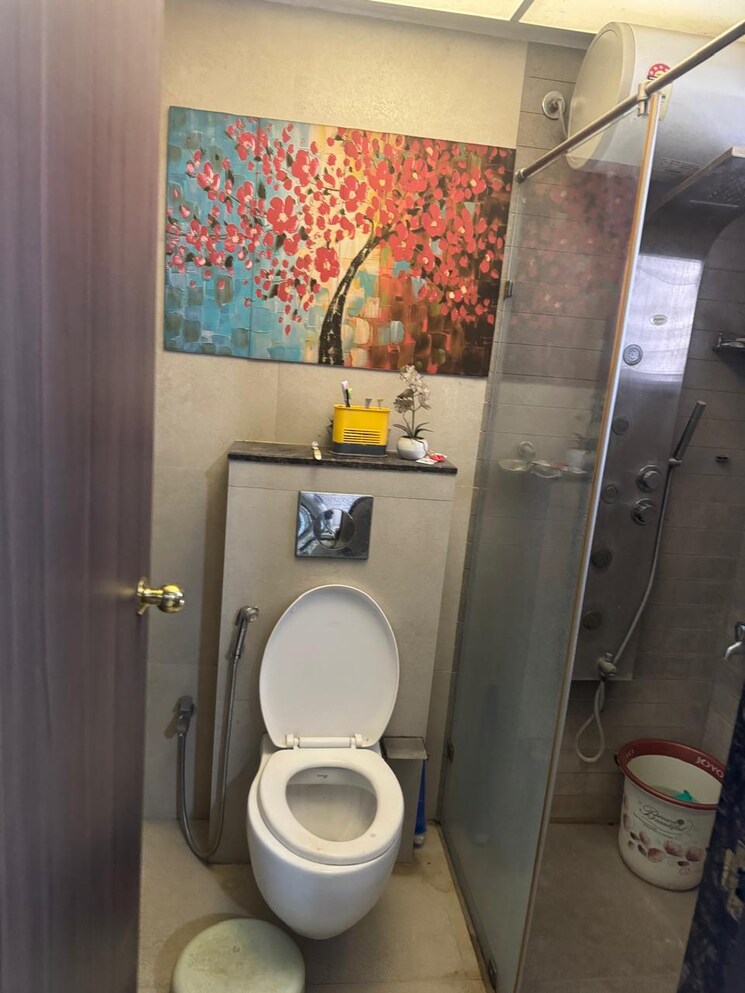 Bathroom, five-star-royal-entrada 2 Bedroom 829 Sq.Ft. Apartment In Wakad Pune 9612398