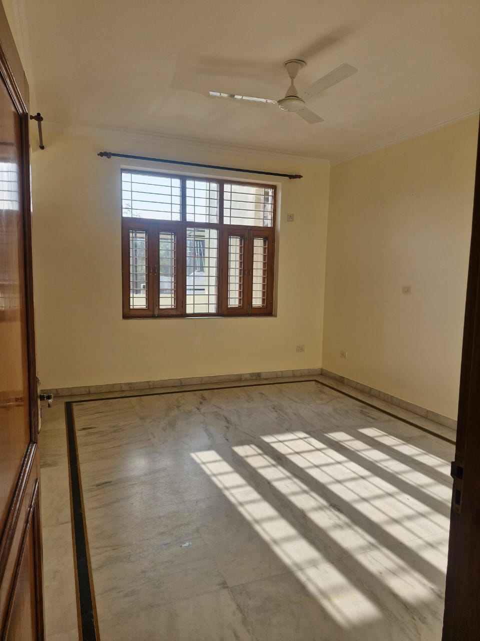 3 BHK + Pooja Room Builder Floor For Rent in RWA Apartments Sector 50