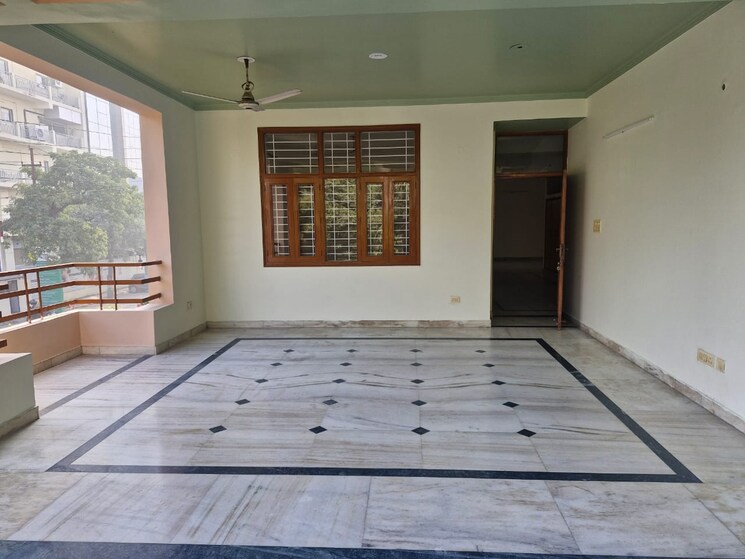 Bedroom, rwa-apartments-sector-50 3 Bedroom 300 Sq.Mt. Builder Floor In Sector 50 Noida 9612497