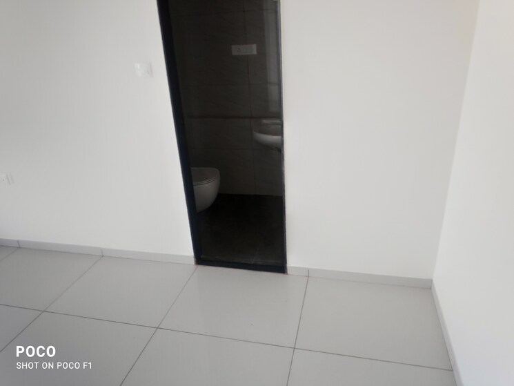 Attached Bathroom, chandak-34-park-estate 2 Bedroom 720 Sq.Ft. Apartment In Goregaon West Mumbai 9612500