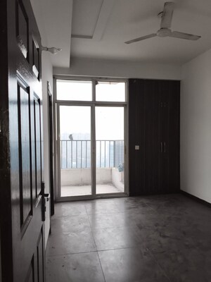 Room in 3.5 BHK Apartment at SG Shikhar Height, Siddharth Vihar – for Rent