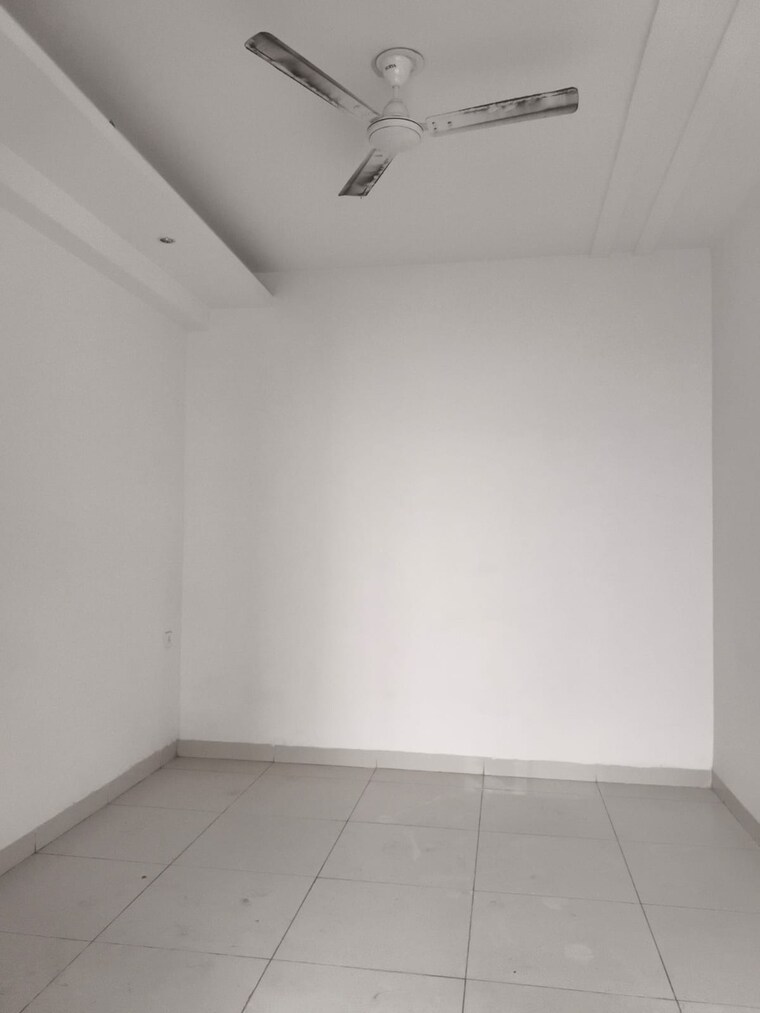 Room, sg-shikhar-height 3.5 Bedroom 1920 Sq.Ft. Apartment In Siddharth Vihar Ghaziabad 9612567