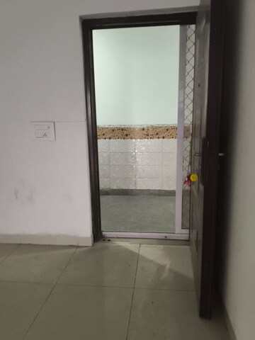 Room in 3.5 BHK Apartment at SG Shikhar Height, Siddharth Vihar – for Rent