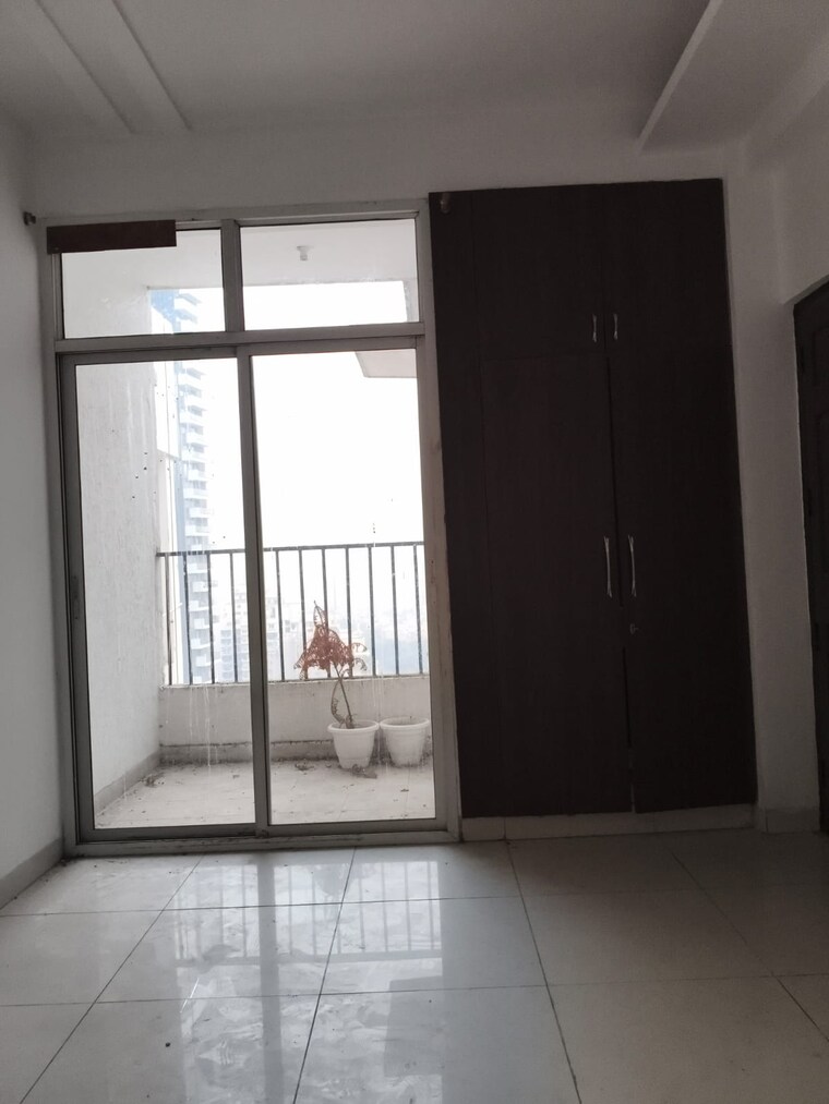 Room, sg-shikhar-height 3.5 Bedroom 1920 Sq.Ft. Apartment In Siddharth Vihar Ghaziabad 9612567