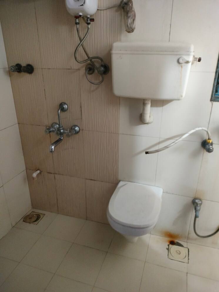 Attached Bathroom, bajaj-prakriti-angan 2 Bedroom 935 Sq.Ft. Apartment In Kalyan West Thane 9612646