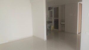 Room in 2.5 BHK Apartment at Austin Arena, Tathawade – for Rent