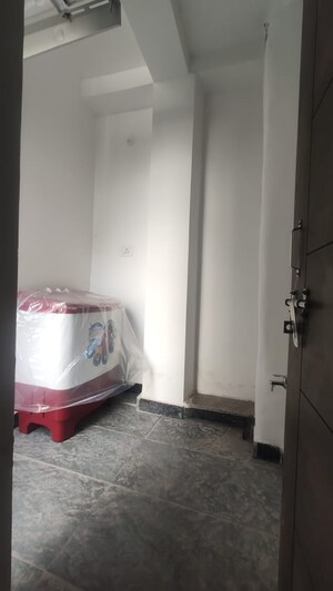 Bathroom in 1 BHK Builder Floor at RWA Residential Society Sector 46, Sector 46 – for Rent