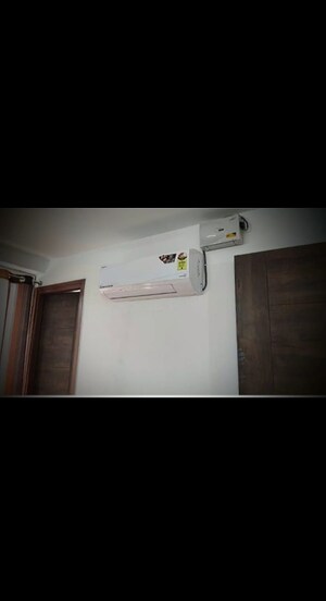 Room in 1 BHK Builder Floor at RWA Residential Society Sector 46, Sector 46 – for Rent