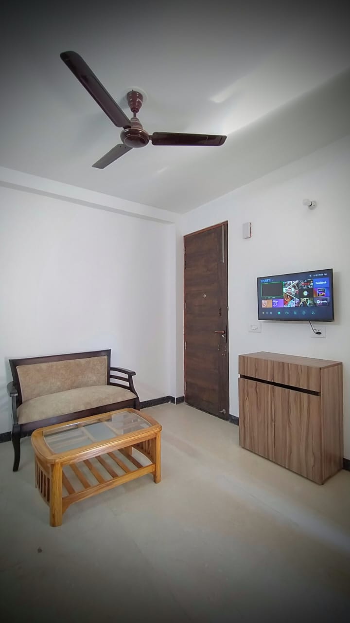 1 BHK 500 Sq.Ft. Builder Floor in RWA Residential Society Sector 46