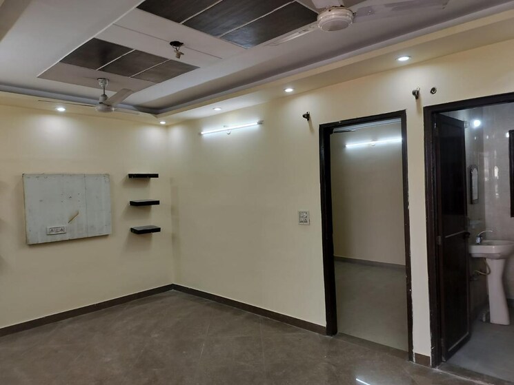 Room, sector 11 dwarka 2.5 Bedroom 1189 Sq.Ft. Apartment In Sector 11 Dwarka Delhi 9612753