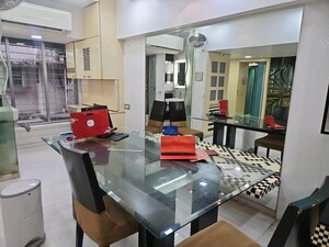 Team Area in 3 BHK Apartment at Malabar Hill – for Rent