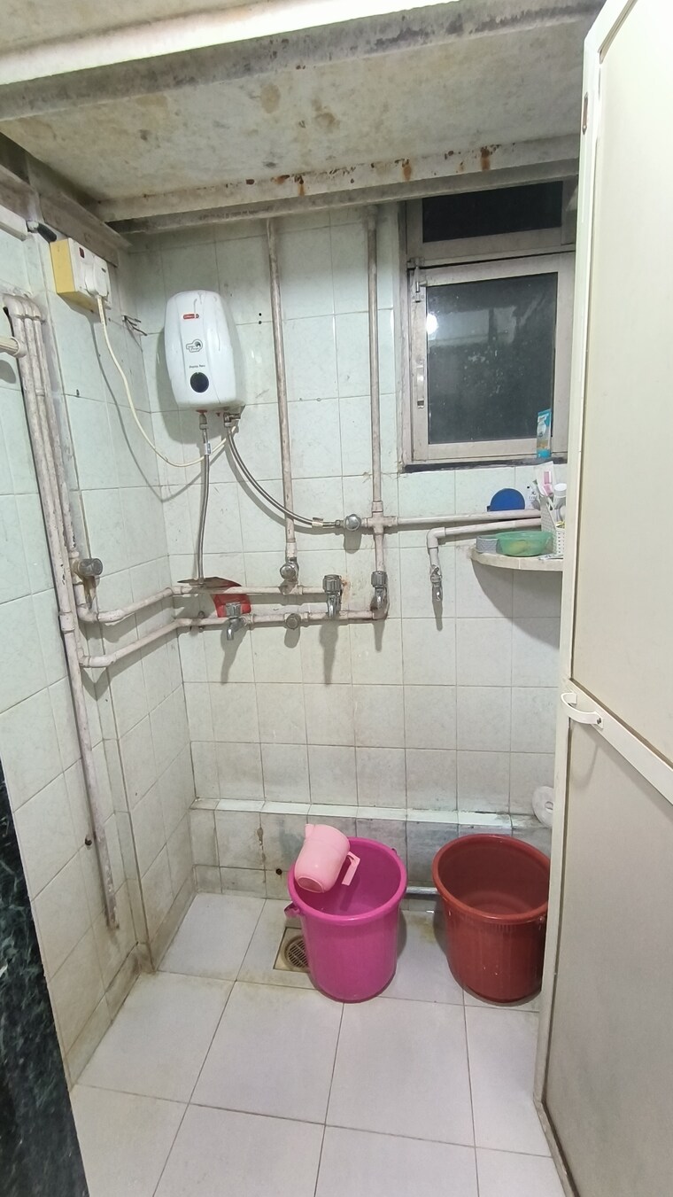 Bathroom, prabhadevi-chs 1 Bedroom 310 Sq.Ft. Apartment In Prabhadevi Mumbai 9612750