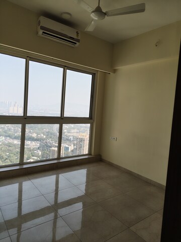 Room in 2 BHK Apartment at LnT Crescent Bay T4, Parel – for Rent