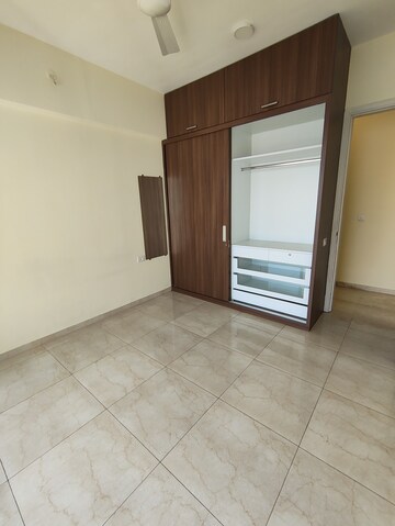 Room in 2 BHK Apartment at LnT Crescent Bay T4, Parel – for Rent