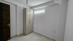 Room in 1 BHK Builder Floor at Saket – for Rent