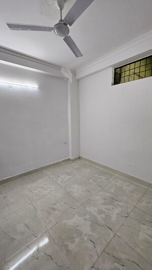 Room in 1 BHK Builder Floor at Saket – for Rent