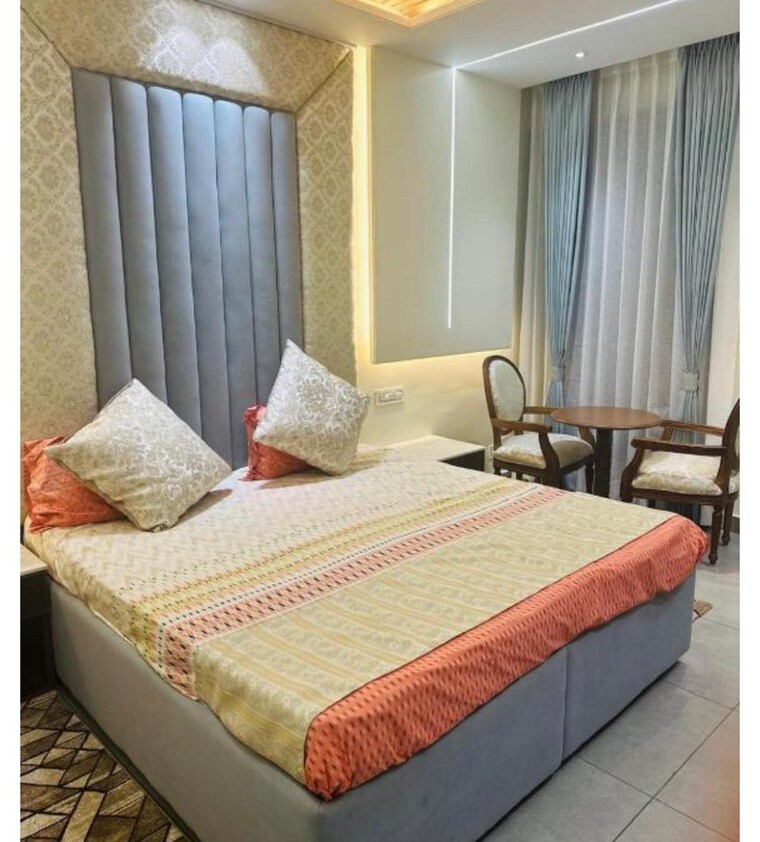 Bedroom, sector 17 4 Bedroom 500 Sq.Yd. Independent House In Sector 17 Panchkula 9587995