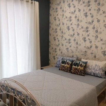 Bedroom in 2 BHK Apartment at Lodha New Cuffe Parade, Wadala – for Rent