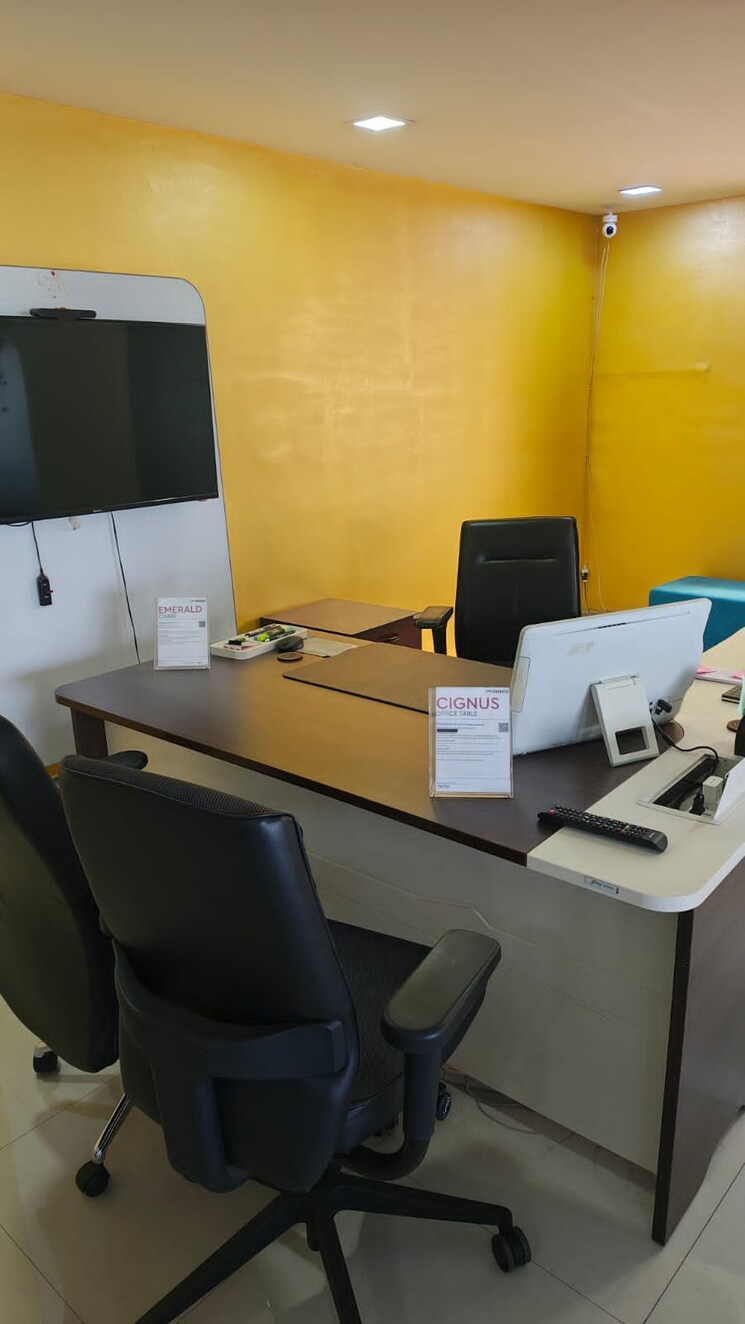 Team Area, vip road Commercial Office Space 1950 Sq.Ft. In Vip Road Raipur 9612866