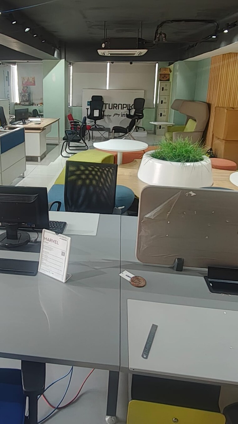 Team Area, vip road Commercial Office Space 1950 Sq.Ft. In Vip Road Raipur 9612866