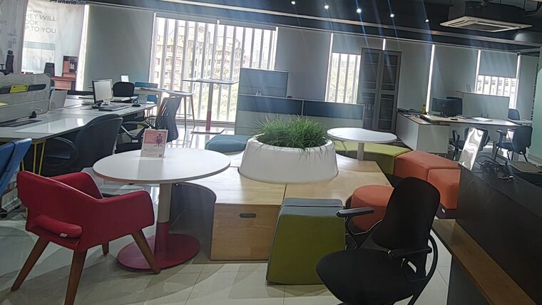 Team Area, vip road Commercial Office Space 1950 Sq.Ft. In Vip Road Raipur 9612866