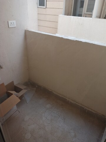  2 BHK Apartment at Signature Global Proxima, Sector 89 – for Sale