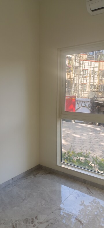 Room in 2 BHK Apartment at Nakshatra Pride-I, Naigaon East – for Rent