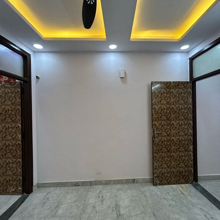 Bedroom, govindpuri 2 Bedroom 70 Sq.Yd. Builder Floor In Govindpuri Delhi 9613029