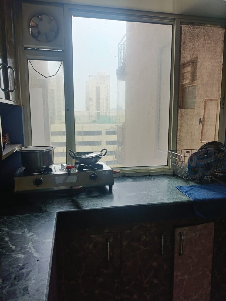 Living Room, krisumi-waterfall-residences 2 Bedroom 1430 Sq.Ft. Apartment In Sector 36a Gurgaon 9613364