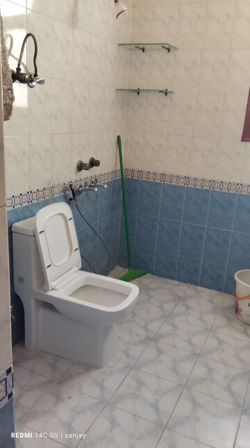 Bathroom in 2 BHK Apartment at Shubhkamna Advert Apartments, Sector 50 – for Rent