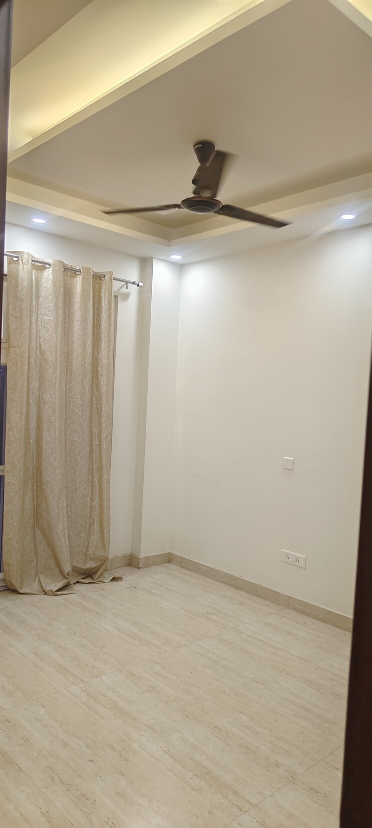 Room, sector 57 3 Bedroom 1800 Sq.Ft. Builder Floor In Sector 57 Gurgaon 9613193
