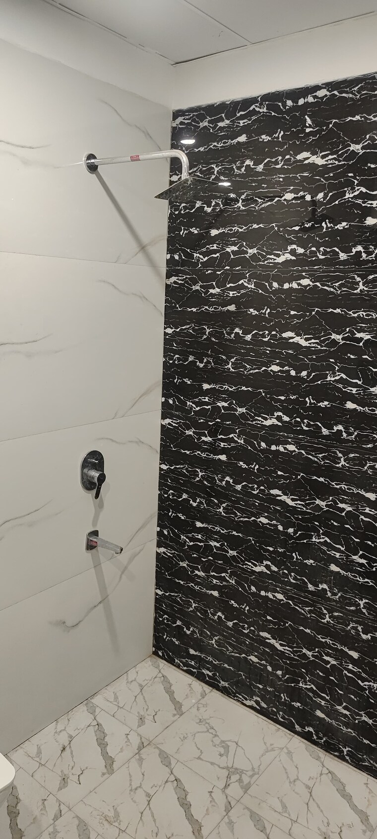 Bathroom, sector 57 3 Bedroom 1800 Sq.Ft. Builder Floor In Sector 57 Gurgaon 9613193