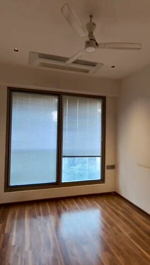Bedroom in 3 BHK Apartment at Goregaon West – for Rent