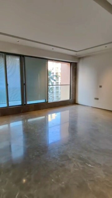 Living Room in 3 BHK Apartment at Goregaon West – for Rent