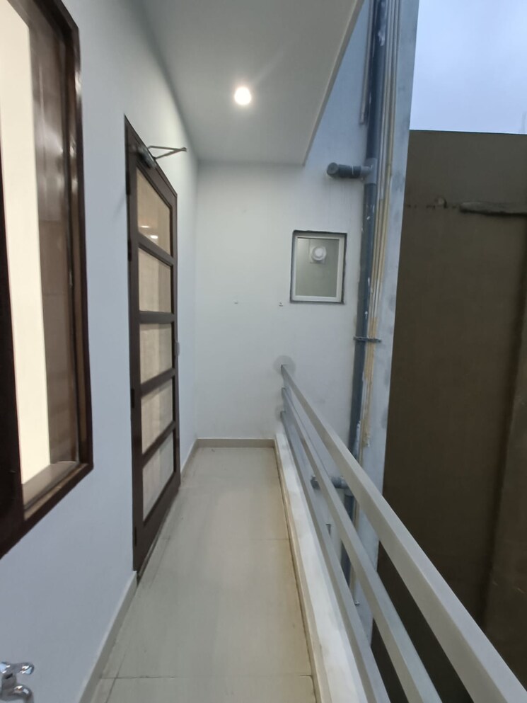 Balcony, sector 47 3 Bedroom 1800 Sq.Ft. Builder Floor In Sector 47 Gurgaon 9613290