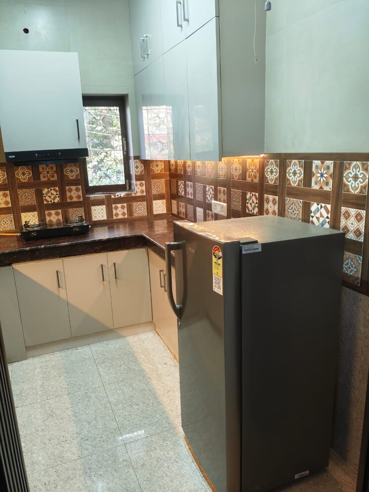 Kitchen, sector 26 2 Bedroom 1350 Sq.Ft. Apartment In Sector 26 Noida 9613342