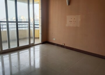 Room in 3 BHK Apartment at Sector 21c – for Rent