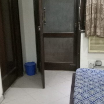 Bedroom in 1 RK Independent House at South Extension – for Rent