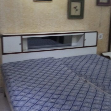 Bedroom in 1 RK Independent House at South Extension – for Rent