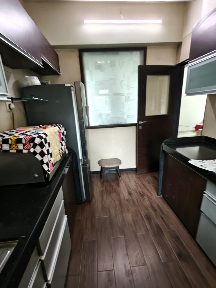 Kitchen, bandra west 1 Bedroom 500 Sq.Ft. Apartment In Bandra West Mumbai 9613473