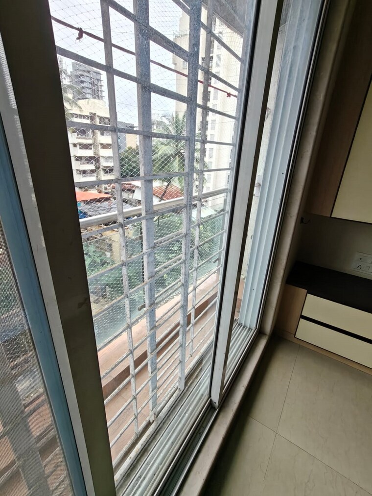 Balcony, bandra west 1 Bedroom 500 Sq.Ft. Apartment In Bandra West Mumbai 9613473